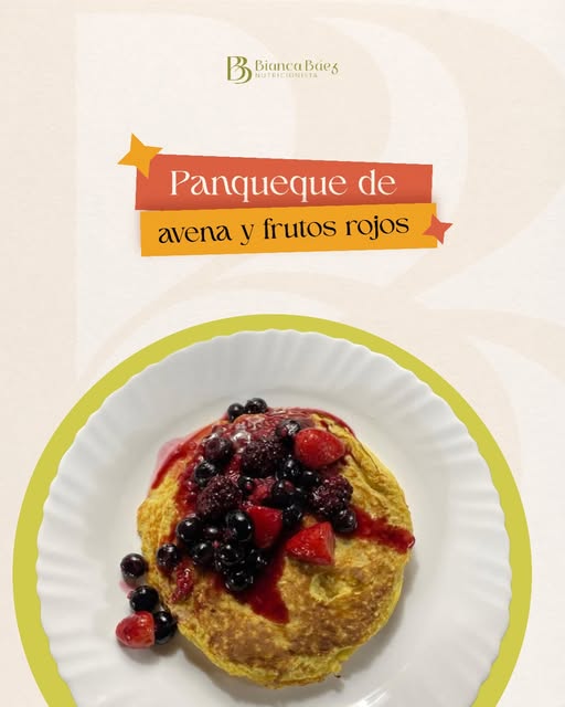 Receta de panqueque de avena y frutos rojos